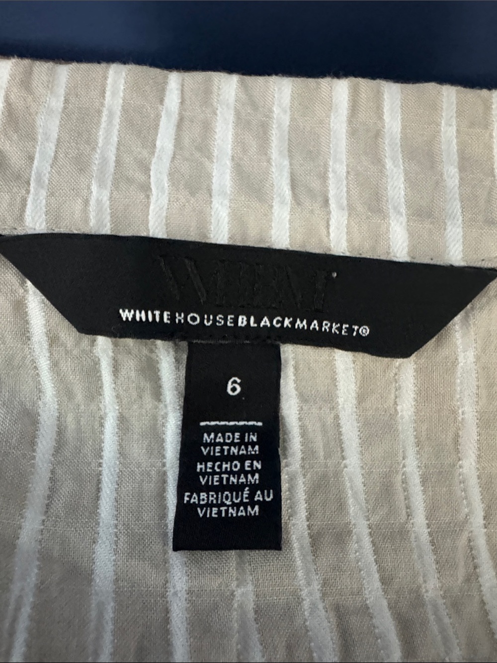 White House Black Market Striped Ruched Blouse in Beige & White Size 6 Like New - Picture 5 of 7
